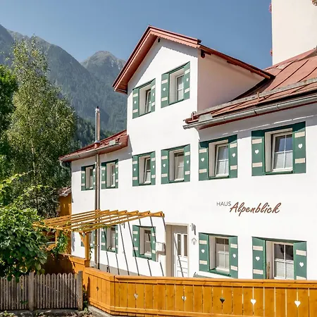 Haus Alpenblick *